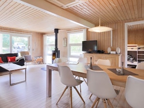 House | Dining