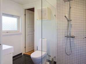 Bathroom - 6 Person Holiday Home in Jaegerspris (Jægerspris)
