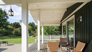 House | Outdoor dining - 6 Person Holiday Home in Jaegerspris (Jægerspris)