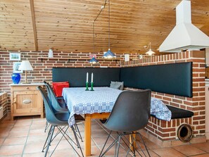 House | Dining