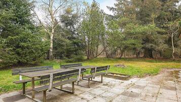 House | Outdoor dining