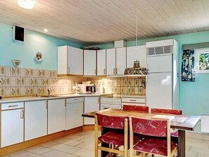 Private kitchen - 6 Person Holiday Home in Oksbol (Oksbol)