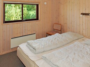 4 Schlafzimmer, Babybetten
