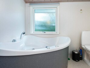 House | Bathroom