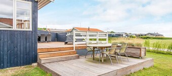 Vibrant Holiday Home in Juelsminde near Sea