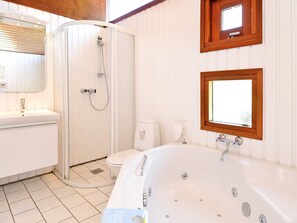 Talo | Kylpylähoito