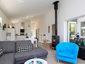 Interior - Woodland Holiday Home in Jægerspris with Hot Tub (Jægerspris)