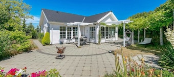 6 Person Holiday Home in Millinge