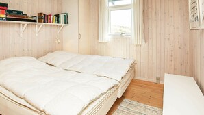 2 bedrooms, cribs/infant beds - Pleasant Holiday Home in Skagen With Terrace (Skagen)