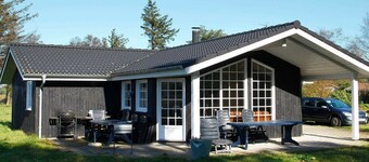 Plush Holiday Home in Sæby near Sea