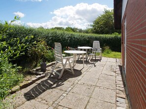 Outdoor dining - Scenic Holiday Home in Hemmet for near Sea (Hemmet)