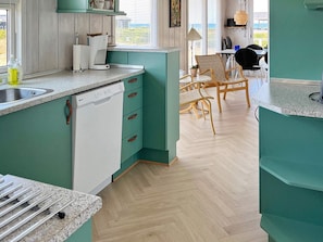 House | Dining - 6 Person Holiday Home in Glesborg (Glesborg)
