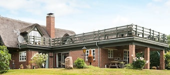 Cozy Holiday Home in Ebeltoft With Private Whirlpool