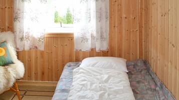 4 bedrooms, individually furnished