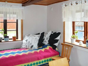 2 bedrooms
