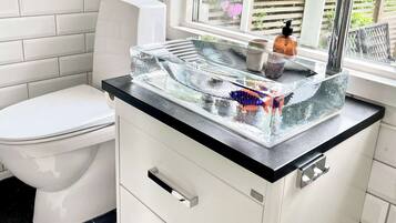 House | Bathroom | Bathtub