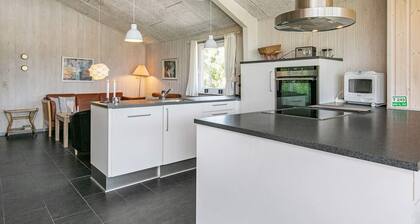 4 Star Holiday Home in Hals