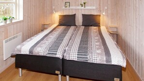 3 Schlafzimmer, Babybetten