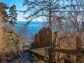House | Water view