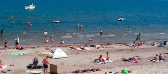 Modern Retreat by Water - By Traum Ferienwohnungen