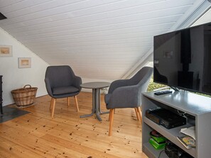House | Interior - 4 Star Holiday Home in Glesborg (Glesborg)
