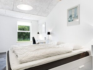 4 bedrooms - Secluded Beach Retreat - By Traum Ferienwohnungen (Jerup)