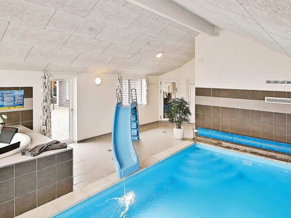 Ferienhaus | Pool | Innenpool, Außenpool