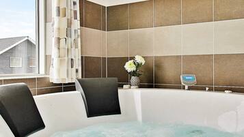 House | Spa treatment