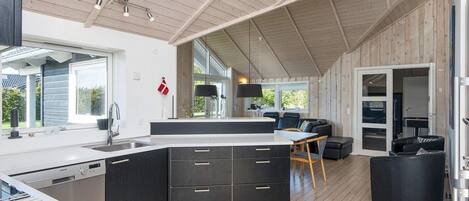 House | Private kitchen | Highchair