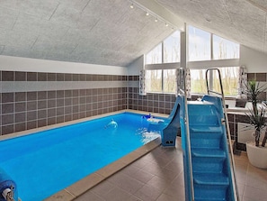 House | Pool