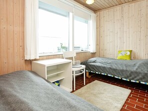 2 bedrooms, cots/infant beds - Spacious Holiday Home in Pandrup near Sea (Pandrup)