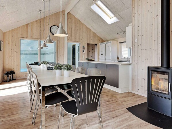 House | Interior - Luxury Pool Retreat by Sea - By Traum Ferienwohnungen (Bogense)