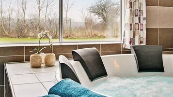 House | Spa treatment