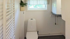 Shower - 4 Person Holiday Home in Vinninga (Vinninga)