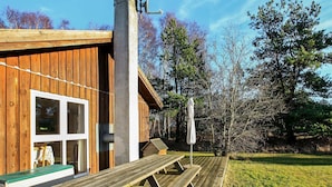 Balcony - Charming Holiday Home in Laeso Denmark With Terrace (Læsø)