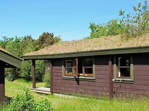 Exterior - Idyllic Holiday Home in Laeso Denmark on Natural Plot (Læsø)