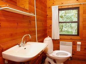 Shower - Idyllic Holiday Home in Laeso Denmark on Natural Plot (Læsø)