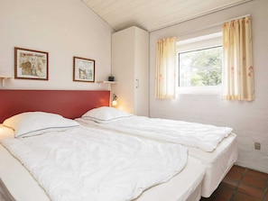 3 bedrooms, individually furnished, cribs/infant beds
