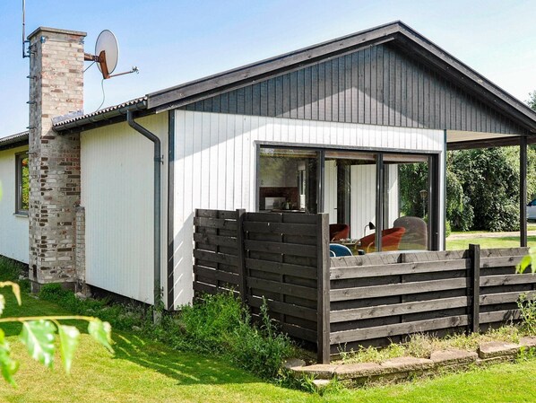 House | Exterior - Deluxe Holiday Home in Juelsminde With Sauna (Juelsminde)