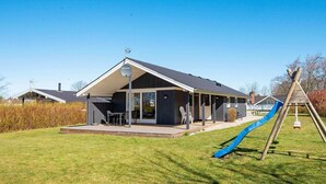 Unclassified image, 2 of 15, button - Rustic Cottage in Hemmet near Restaurants (Hemmet)