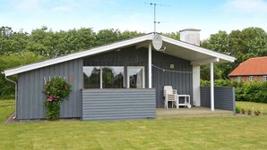 Exterior - Peaceful Holiday Home in Hemmet With Terrace (Hemmet)