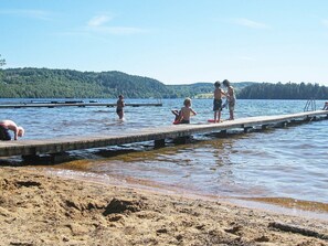 Beach - 6 Person Holiday Home in Allingsås, Sverige (Alingsas)