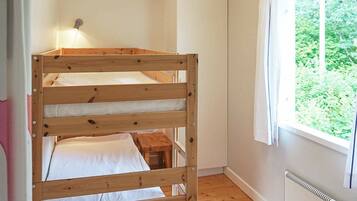 1 bedroom, individually furnished