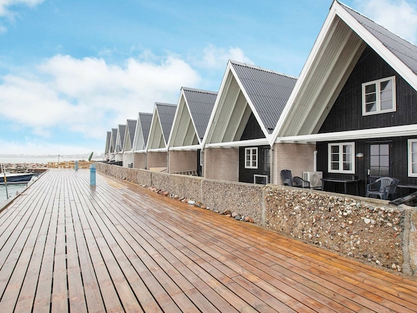 House | Lake view - Serene Holiday Home in Slagelse Denmark With Terrace (Slagelse)