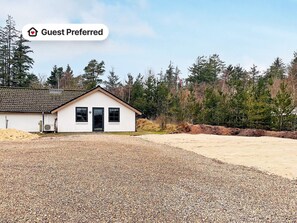 Exterior - 12 Person Holiday Home in Henne (Henne)