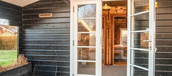 Peaceful Holiday Home in Hemmet near Sea