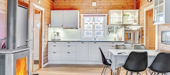 Peaceful Holiday Home in Hemmet near Sea