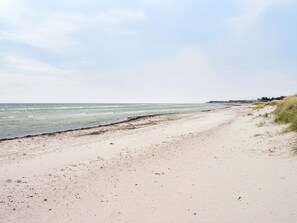 House | Beach - 5 Star Holiday Home in Glesborg (Glesborg)