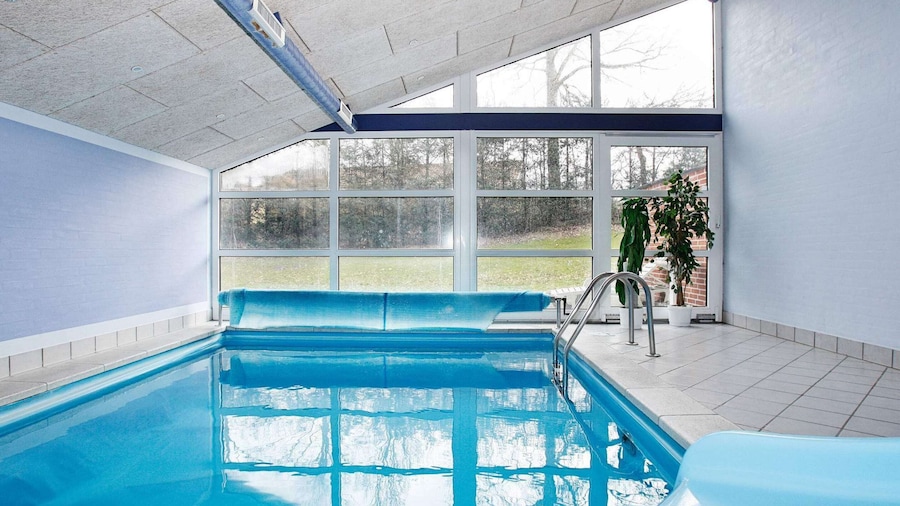 10 Person Holiday Home in Hadsund-by Traum