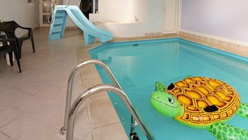 Hus | Pool | Indendørs pool, udendørs pool